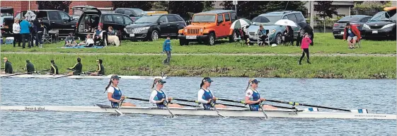  ?? BERND FRANKE
THE ST. CATHARINES STANDARD ?? The Don Rowing Club wins the senior women’s quad by open water at the South Niagara Invitation­al Regatta Saturday in Welland.