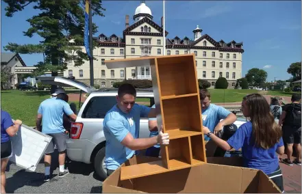  ?? PETE BANNAN - MEDIANEWS GROUP ?? Students return to Widener University last year.