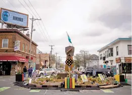  ?? VICTOR J. BLUE/THE NEW YORK TIMES ?? George Floyd Square is near a Minneapoli­s convenienc­e store where he died last year while in police custody. Derek Chauvin, a former police officer on trial for Floyd’s death, invoked the Fifth Amendment on Thursday.