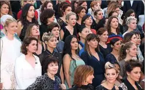  ??  ?? Des actrices se sont mobilisées pour #MeToo, le 12 mai au Festival de Cannes.