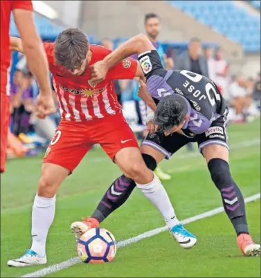  ??  ?? VICTORIA. El Valladolid venció en su última visita al Almería (0-3) en el mes de mayo.