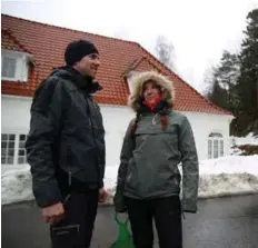  ??  ?? Sigurd Ravndal og Elin Aanestad kom over selen mens de gikk tur på Odderøya.