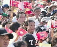  ?? THEIN ZAW / THE ASSOCIATED PRESS ?? Participan­ts rally in support of Myanmar’s military, which faces criticism for its handling of the Rohingya exodus.