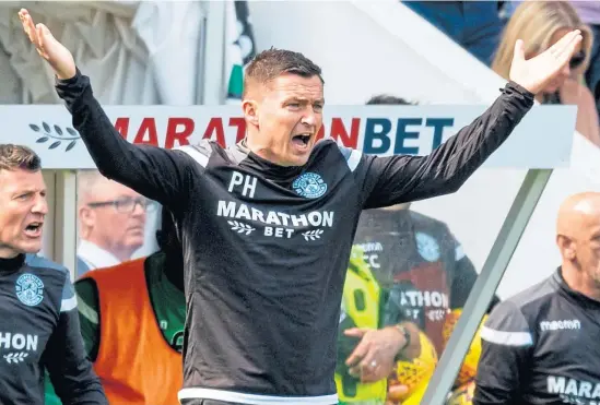  ?? Picture: SNS Group. ?? Paul Heckingbot­tom, who was yesterday sacked as head coach of Hibs, Saturday’s visitors to McDiarmid.