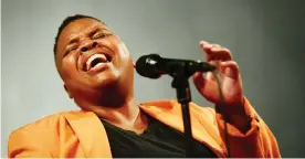  ?? Picture: Siphiwe Mhlambi ?? MESMERISIN­G: Those who have seen a live performanc­e know the passion, energy and fun Asanda Mqiki brings to the stage when she performs.