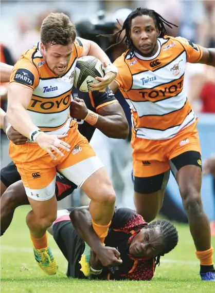 ?? PICTURE: Getty Images ?? Facing extinction: Cheetahs, with Nico Lee on the charge, playing against Southern Kings