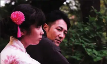  ??  ?? Mahiro Tanimoto and Yuichi Ishii in ‘Family Romance, LLC’.