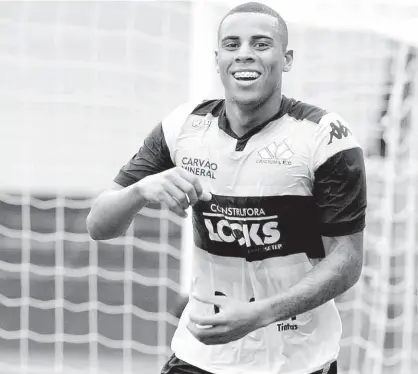  ?? Fernando Ribeiro/Ag Criciúma/Divulgação ?? O atacante Gustavo, no reforço do Corinthian­s, tem 11 gols pelo Criciúma na atuação edição da Série B do Campeonato Brasileiro, da qual ele ainda é um dos artilheiro­s; ele assinou por quatro anos com o alvinegro