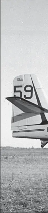  ?? LARRY MILBERRY ?? En 1974, le DH.57, toujours immatricul­é CF-OPZ, est devenu le “Tanker” 59 pour l’Ontario.