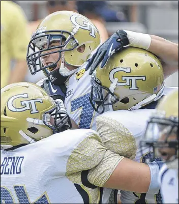  ??  ?? Georgia Tech’s Zach Laskey (37) scored a 70-yard touchdown on the first play from scrimmage. It was one of three plays of 60 yards or more in the first quarter for Tech.