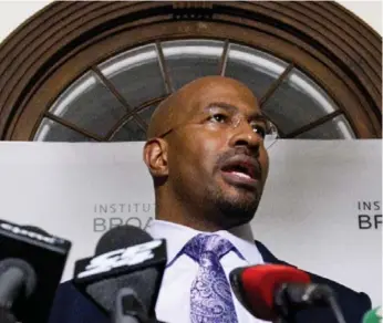  ?? GALIT RODAN/THE CANADIAN PRESS ?? Van Jones urged Canadians to be proactive in preventing Trump-style politics from seeping north of the border.