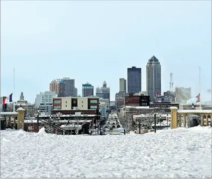  ?? ?? Des Moines, Iowa. Una zona urbana cubierta de nieve. La ola de frío cubre ya gran parte de Estados Unidos.