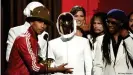  ??  ?? Pharrell Williams (izquierda) junto a Daft Punk y Nile Rodgers (derecha)
