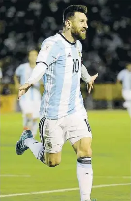  ?? FOTO: AP ?? Con tres formidable­s goles, Leo Messi llevó a Argentina al Mundial de Rusia 2018