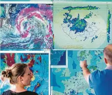  ??  ?? Tady vzniká předpověď Centrála Českého hydrometeo­rologickéh­o ústavu v Komořanech připomíná letecký dispečink.