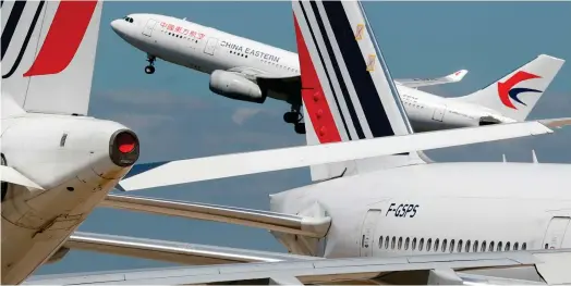  ?? ?? China Eastern Airlines pourrait jouer un rôle déterminan­t dans la nouvelle recapitali­sation d’Air France-KLM. (Crédits : Charles Platiau)