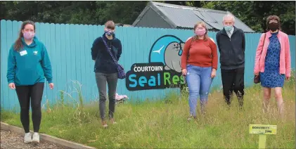  ??  ?? Kim Smyth from Seal Rescue Ireland with Lauren Vickers, Cathy Lee, Eddie Cussen and Anna Lee.