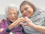  ?? ?? En su cuenta de X, Brugada publicó una foto junto a su madre, con quien forma un corazón con las manos.