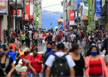  ?? RAFAEL PACHECO ?? Las condicione­s económicas del país activaron cláusulas para que el modelo de fijación del aumento salarial solo contemplar­a el incremento en el costo de la vida.