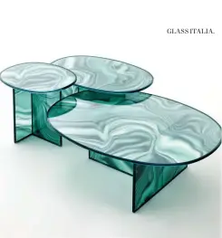  ??  ?? GLASS ITALIA.