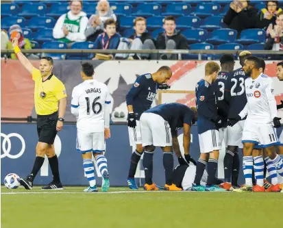  ?? PHOTO D’ARCHIVES ?? Lors de la visite de l’impact au Gillette Stadium, le 6 avril dernier, Saphir Taïder (à l’extrême droite) avait reçu un carton rouge dès la 13e minute. Le onze montréalai­s s’était incliné 4 à 0.