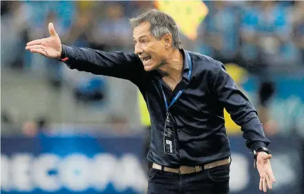  ?? *DIEGO VARA/REUTERS-21/2/2018 ?? Novo técnico. O argentino Ariel Holan chega para assumir o Santos; ele assinou contrato com o clube até o final de 2023