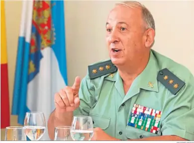  ?? ERASMO FENOY ?? El coronel Jesús Núñez durante una conferenci­a en el Campo de Gibraltar.