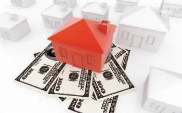  ??  ?? Como regla general, la tasa de interés hipotecari­o es una función de los intereses prevalecie­ntes en el mercado.