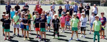  ?? (Photo C. S.) ?? Dernièreme­nt, tout au long de l’après-midi par groupe de catégories, les jeunes footballeu­rs et les éducateurs ont pu enfin se retrouver pour mieux préparer la prochaine saison.