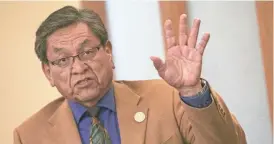  ?? THOMAS HAWTHORNE/THE REPUBLIC ?? Navajo Nation President Russell Begaye and other Navajo leaders have issued a joint letter calling for the embattled Navajo Housing Authority’s top managers to resign or face removal.