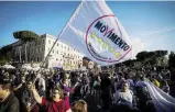  ??  ?? In piazza Manifestaz­ione del Movimento 5 Stelle