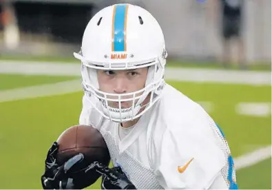  ?? WILFREDO LEE/AP ?? Miami Dolphins tight end Mike Gesicki, an April draft pick, has a lot of athleticis­m, but may need time to develop into a playmaker.