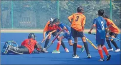  ?? KDSBS ?? Uttar Pradesh and Mohali boys in action during their semifinal match in Lucknow on Sunday.