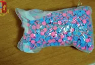  ??  ?? EcstasyIl sacchetto contenente 950 pastiglie di ecstasy per lo sballo di Capodanno