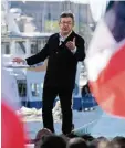  ??  ?? Ließ sich vor der Kulisse des Hafens von Marseille feiern: Jean Luc Mélenchon.