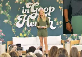  ??  ?? Mai 2019 : à Los Angeles, lors du In Goop Health, le sommet sur le bienêtre qu’elle organise chaque année.