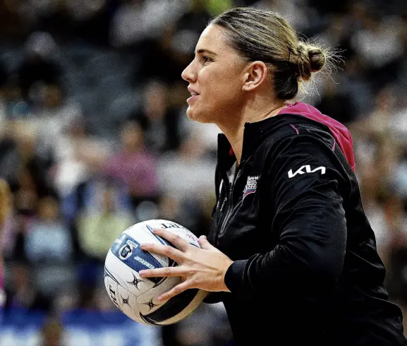  ?? PHOTO: GETTY IMAGES ?? Hungry . . . Te Huinga Reo SelbyRicki­t is desperate to help her team notch its first win tomorrow.