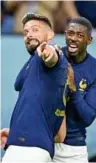  ?? EFE ?? Dembelé, con Giroud.