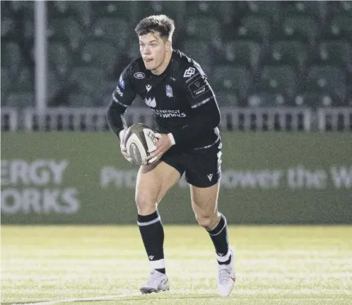  ??  ?? 0 Huw Jones is one of eight players selected by Glasgow Warriors who played in Scotland’s win over France in Paris