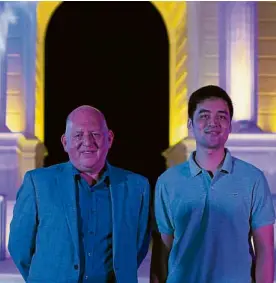  ??  ?? Graham Coates, first vice president and head of Megaworld Lifestyle Malls, and Pasig City Mayor Vico Sotto