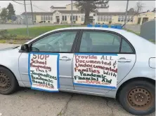  ?? Meghan Bobrowsky / The Chronicle ?? A group of Oakland teachers protested a plan to bring students back to classrooms starting at the end of the month.