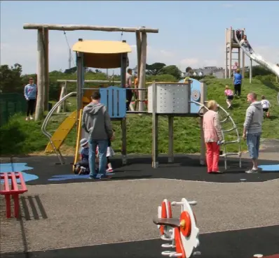  ??  ?? Wexford Co Council plans to build 13 more playground­s - similar to the facility at Duncannon (pictured above) - as part of a new five-year Playground Strategy.