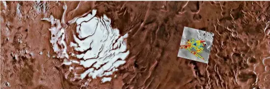  ??  ?? Imagem de Planum Australe, a calota polar sul de Marte, com destaque, à direita, para as detecções de radar feitas pela sonda; a região em azul é o lago