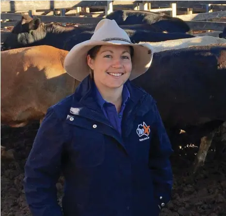  ?? PHOTO: CONTRIBUTE­D ?? AUCTIONEER: Roma auctioneer Sarah Packer is heading to the 2017 ALPA Queensland Young Auctioneer­s Competitio­n at the Ekka.