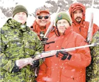  ?? PHOTO COURTOISIE ?? Quelques Rangers canadiens du Québec ayant reçu hier leur nouveau fusil C-19 de calibre .308.