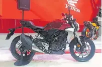  ??  ?? Honda. La CB 300R, una de las novedades del salón.