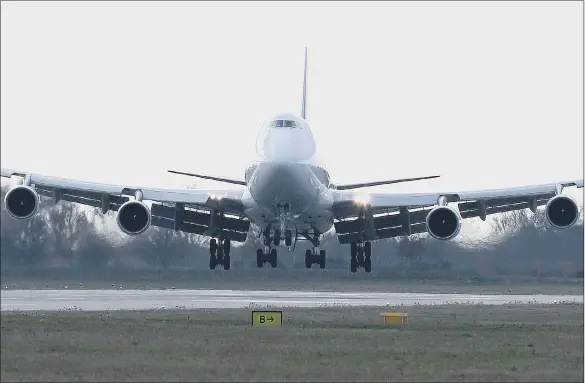  ?? PICTURE: ANDREW ROE ?? CONNECTIVI­TY: Doncaster Sheffield Airport is a great aviation asset both as a national contributo­r and to ensure balance for the North, says Robert Hough.