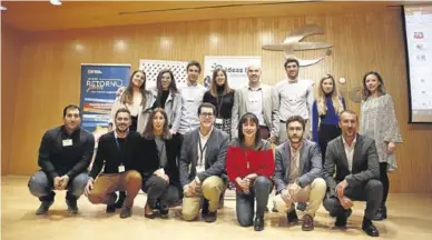  ?? NURIA SOLER ?? Jóvenes con ideas y emprendedo­res que ayer participar­on en ‘Ideas for Zaragoza’.