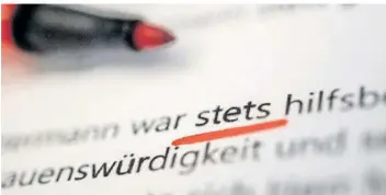  ?? FOTO: ANDREA WARNECKE/DPA ?? Beim Arbeitszeu­gnis kommt es oft auf kleinste Details an. Das gilt auch für die Schlussfor­mel.