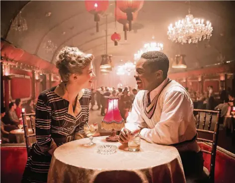  ?? FOTO: DPA ?? David Oyelowo als Seretse Khama und Rosamund Pike als Ruth Williams in „A United Kingdom“.